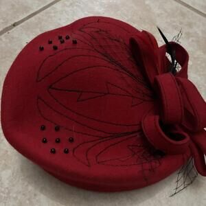 Red Hat With Bow Black Stichimg Retro Style Old Hollywood Horse Race- Pillbox